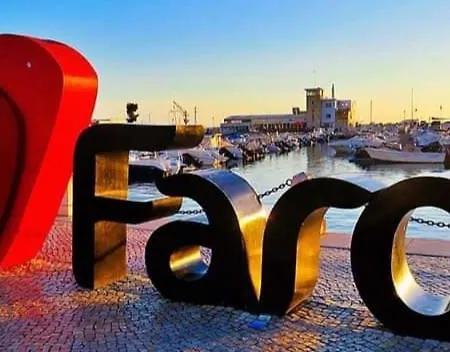 #farocarmolodge Private Downtown & Free Parking