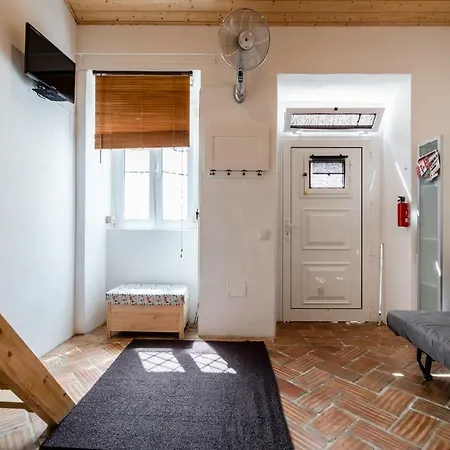 #farocarmolodge Private Downtown & Free Parking Holiday home *