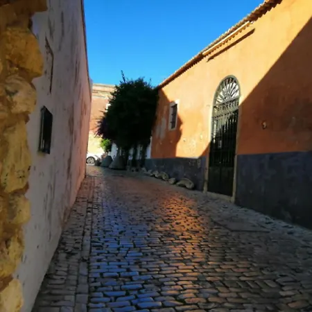 #farocarmolodge Private Downtown & Free Parking Holiday home Faro